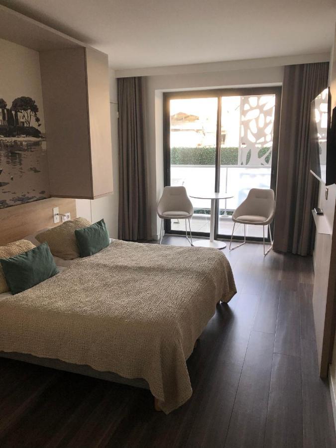 Doppel- oder Zweibettzimmer ohne Küche